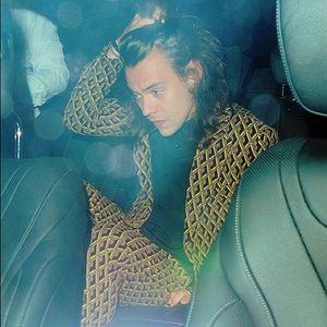 Meet your Posher, Eli